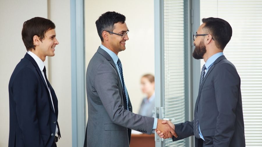 Benefits of Partnering with a Trusted UAE Hiring Agency