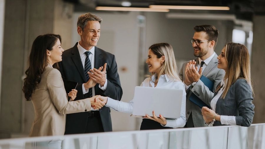 How to Choose the Right Outsourcing Partner