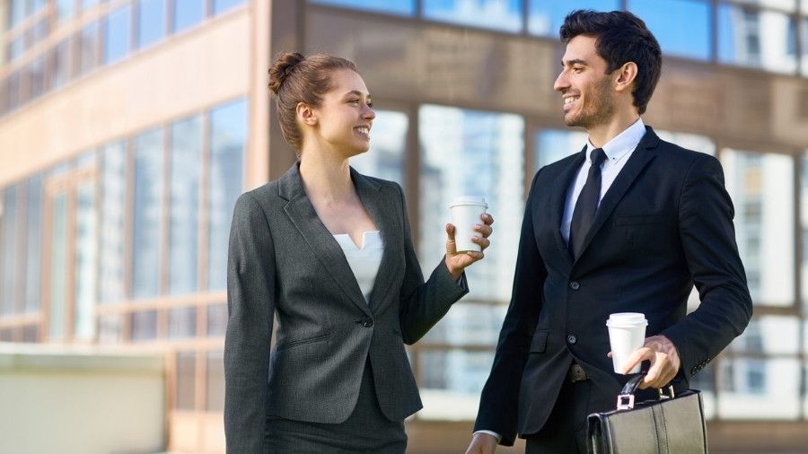 Key Sectors, Skills & Salary Trends in the UAE