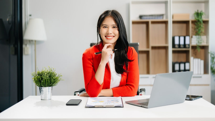How to Apply for Annual Leave in the UAE
